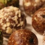 Atelier festif: Préparation de boules d’énergie de Noël